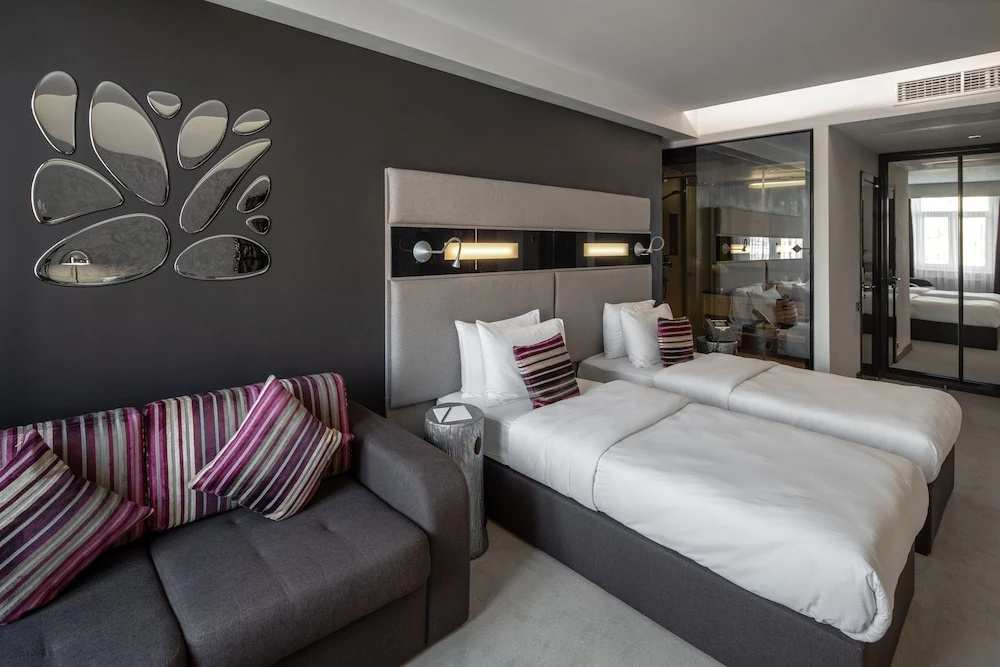 11 Mirrors Design Hotel — photo 7
