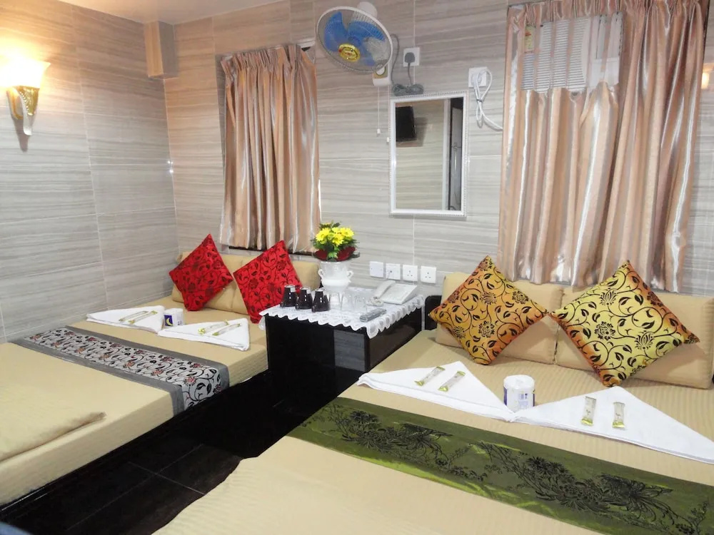 New Day Night Hostel