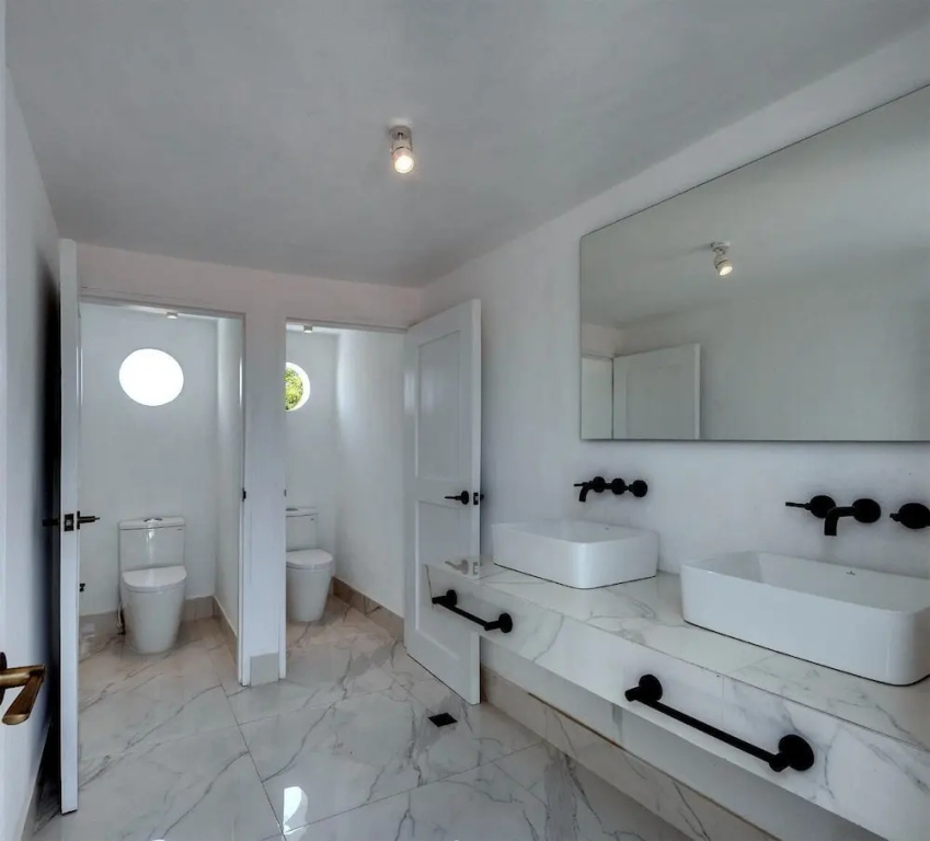 Upper House — photo 7