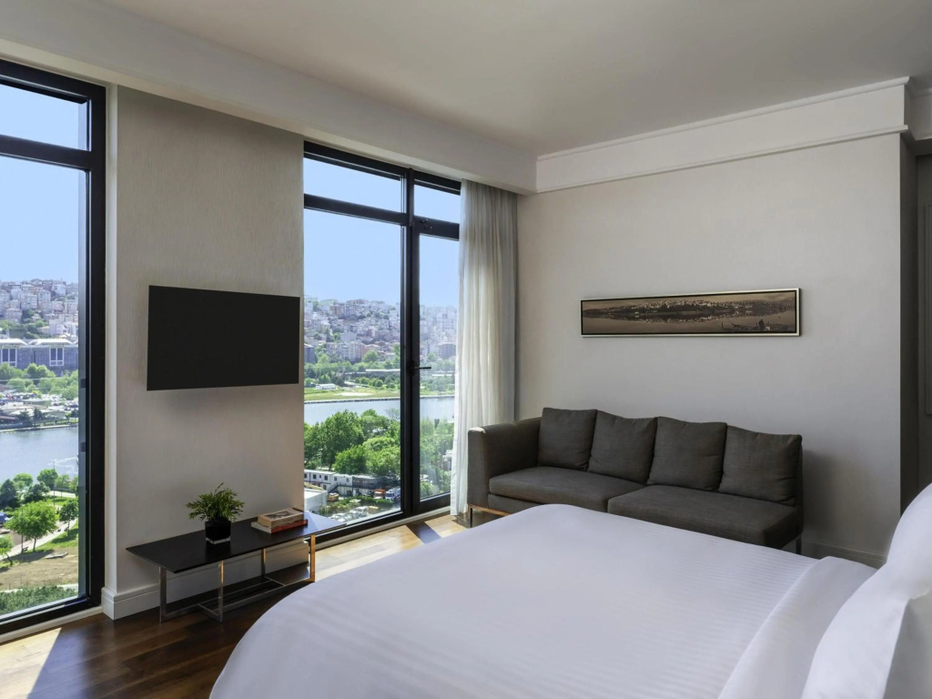 Mövenpick Hotel Istanbul Golden Horn — photo 7