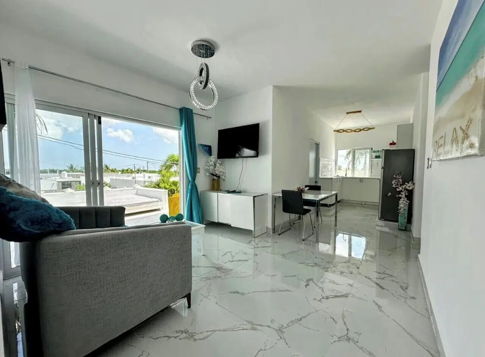 Mariposa Apartments — photo 6