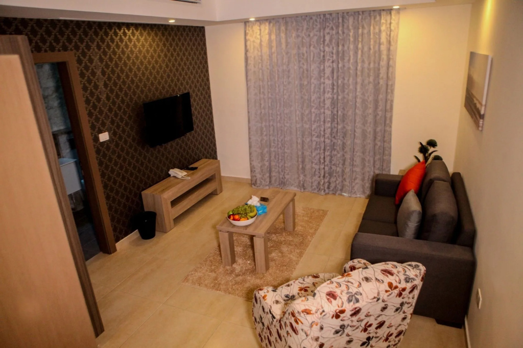 Almond Hotel Apartments — photo 6