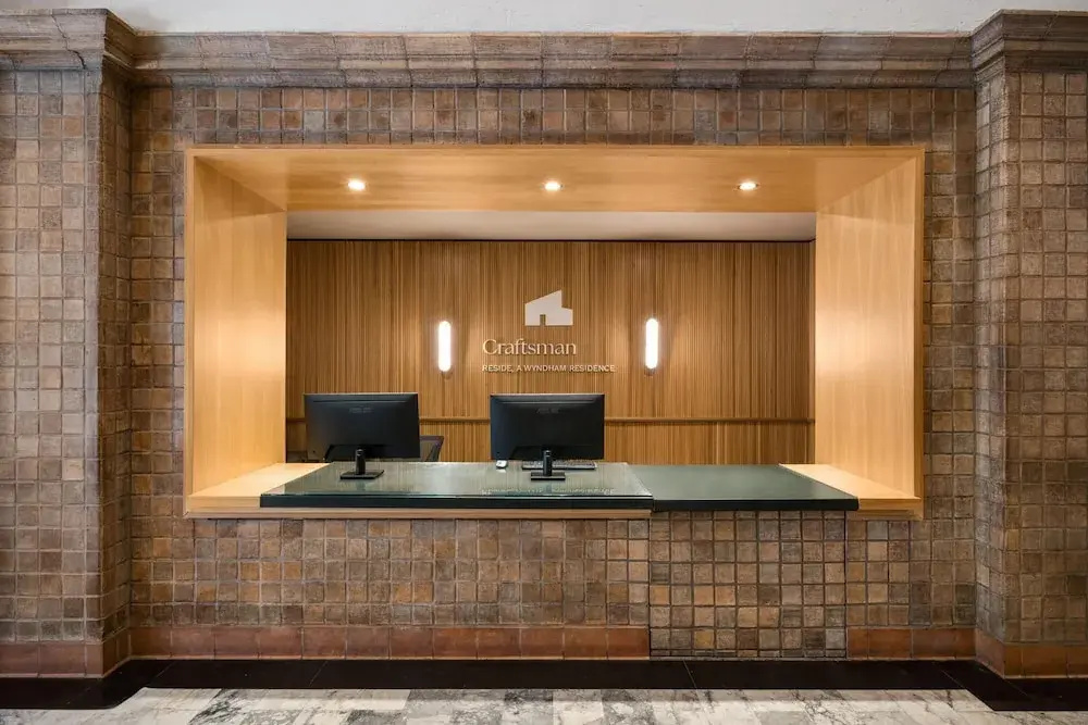 Reside Craftsman Los Angeles, a Wyndham Residence — photo 4
