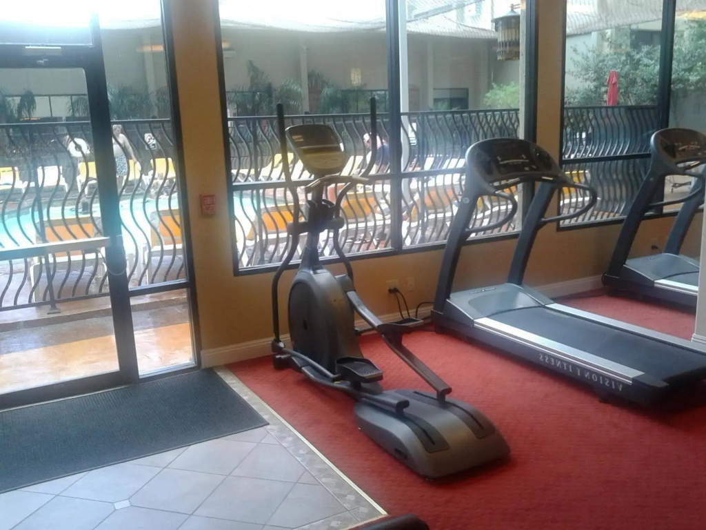 Jockey Resort Suites Center Strip — photo 8