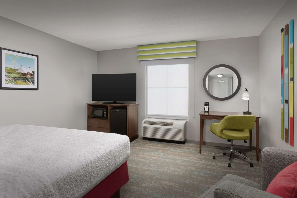 Hampton Inn & Suites Orlando-North/Altamonte Springs — photo 4
