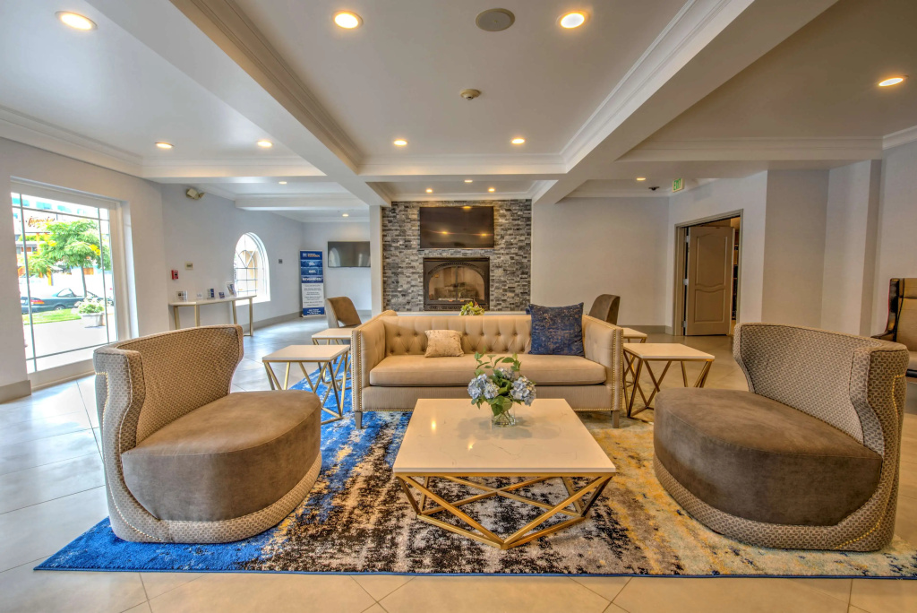 Best Western Plus Media Center Inn & Suites, photo 2