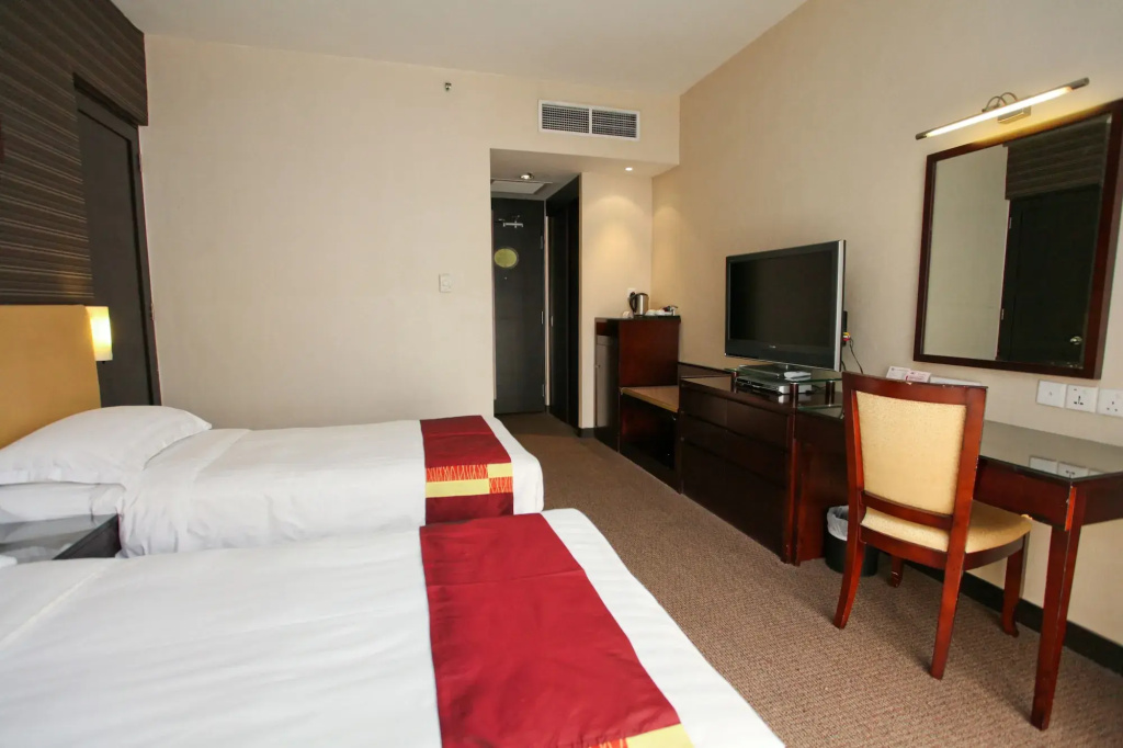 Hotel Royal Queens — photo 4