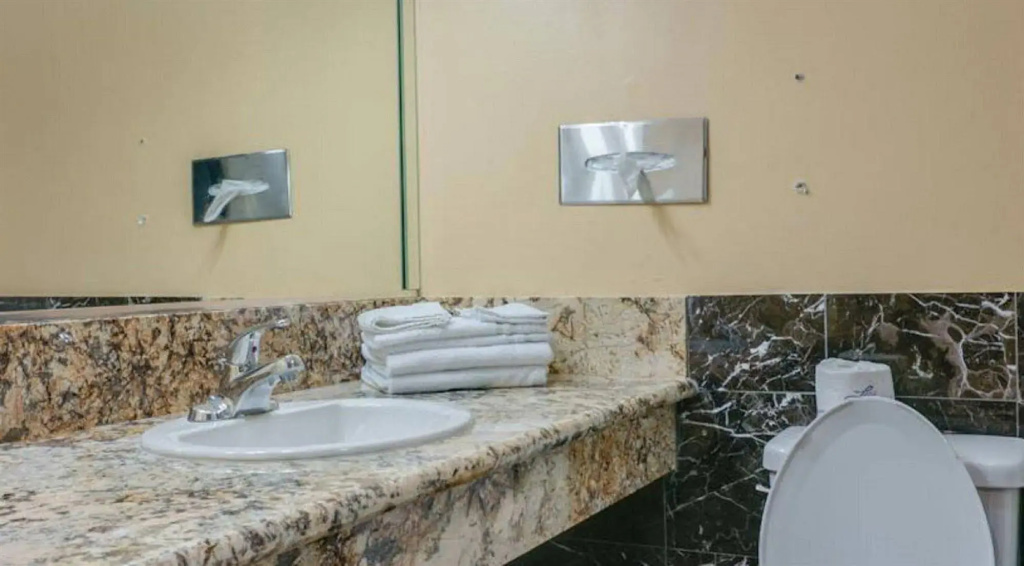 Redondo Beach Inn — photo 8