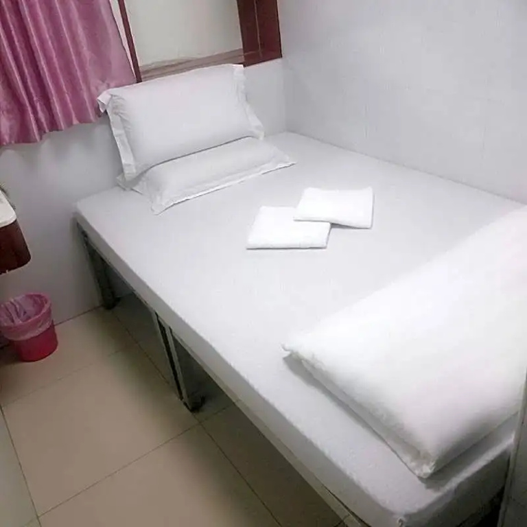 United Co Operate Hotel 10Th Floor — photo 6