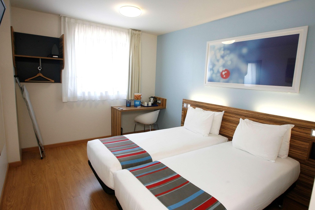Travelodge Barcelona Poblenou — photo 2