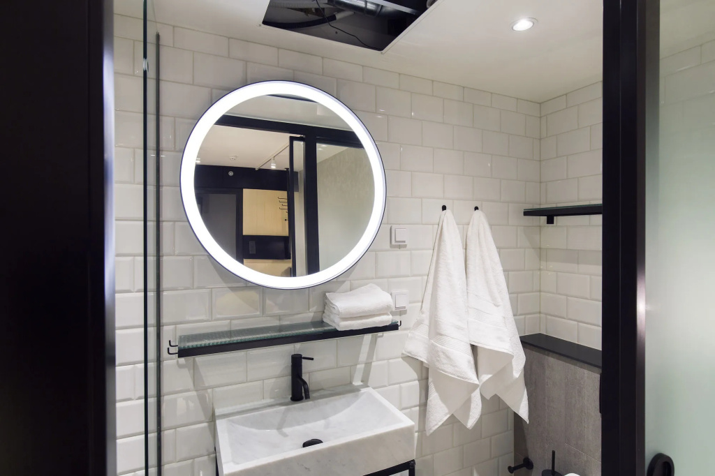 Hotel With Urban Deli — photo 7