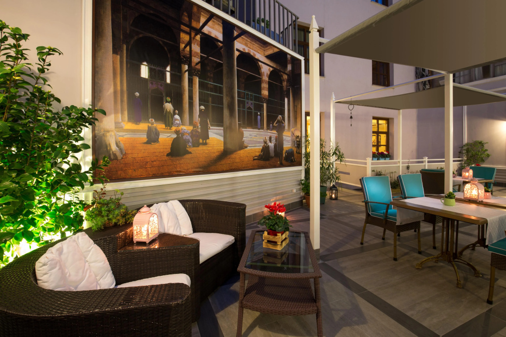 Lalahan Hotel, photo 2