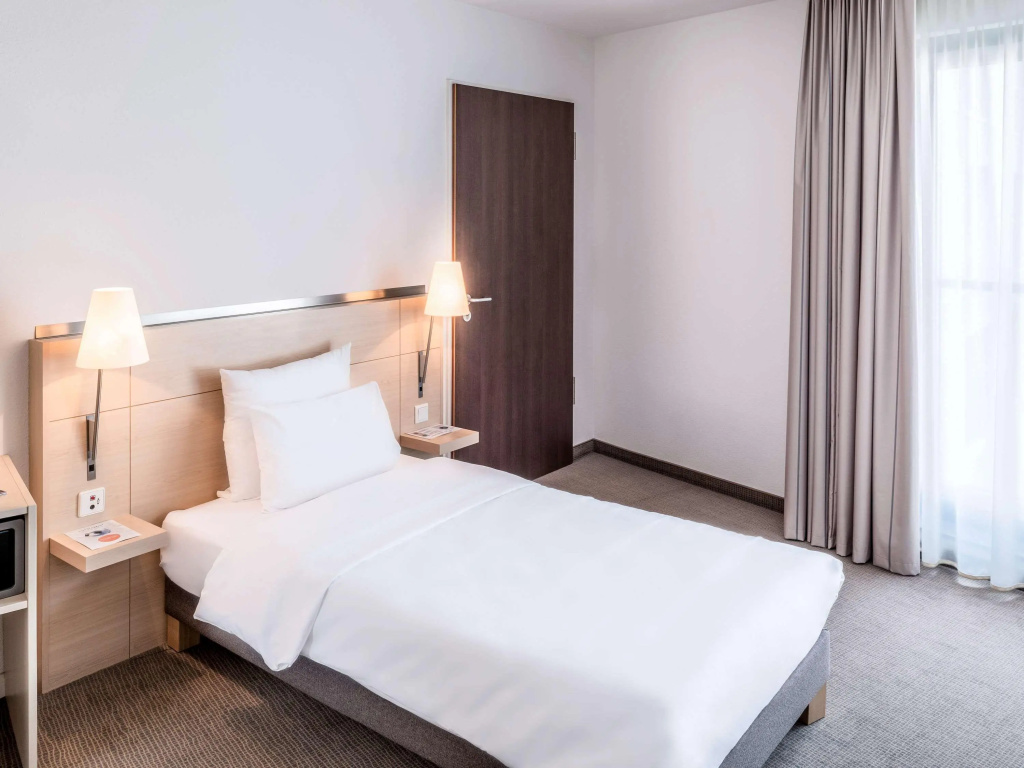 Novotel Berlin Mitte — photo 7