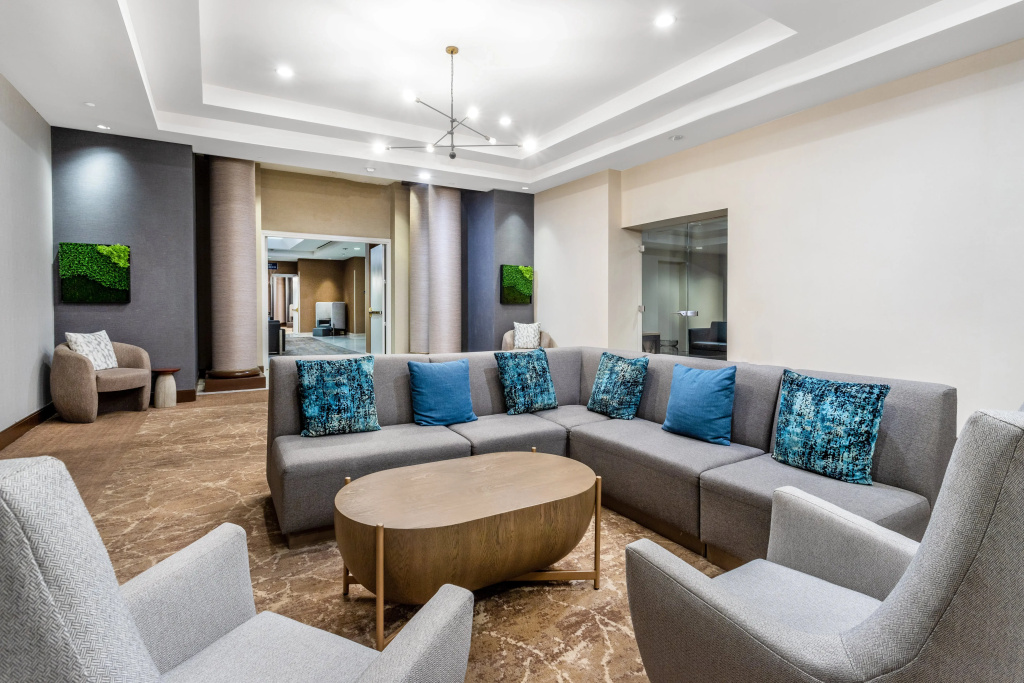 Crowne Plaza Los Angeles Harbor Hotel by IHG, photo 2