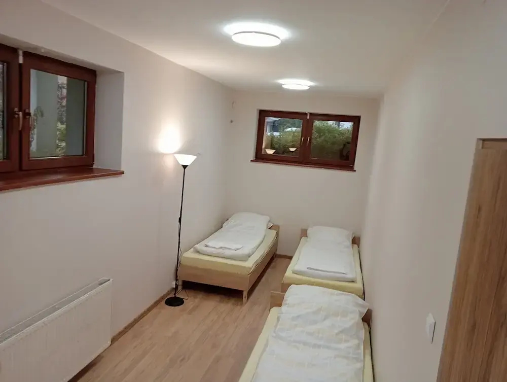 Hostel Villa Krasnowolska Self Check-In — photo 2