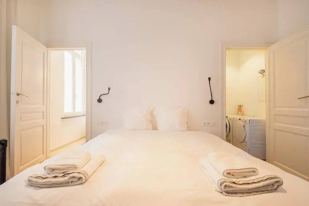 New Apartment Center of Trendy St Gille — photo 4