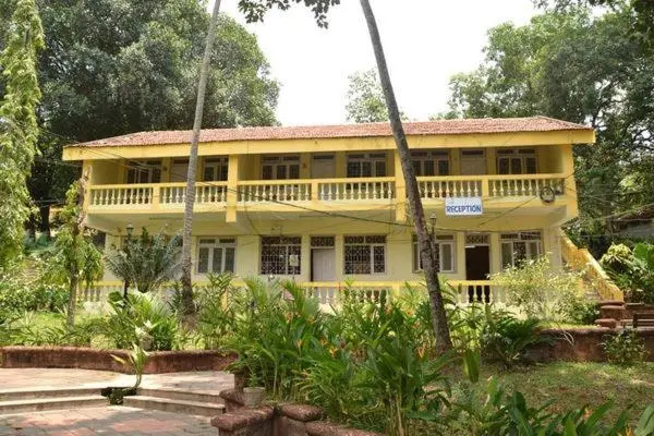 Mayem Lakeview