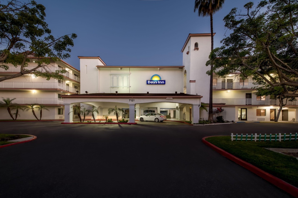 Days Inn by Wyndham Buena Park