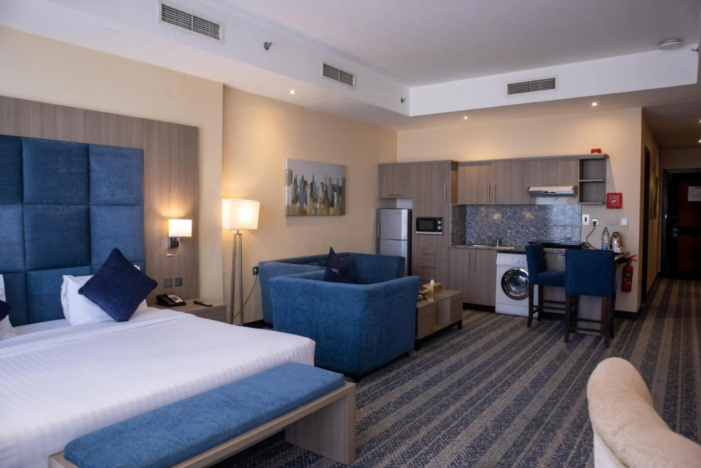 The Castle Premium Hotel, photo 3