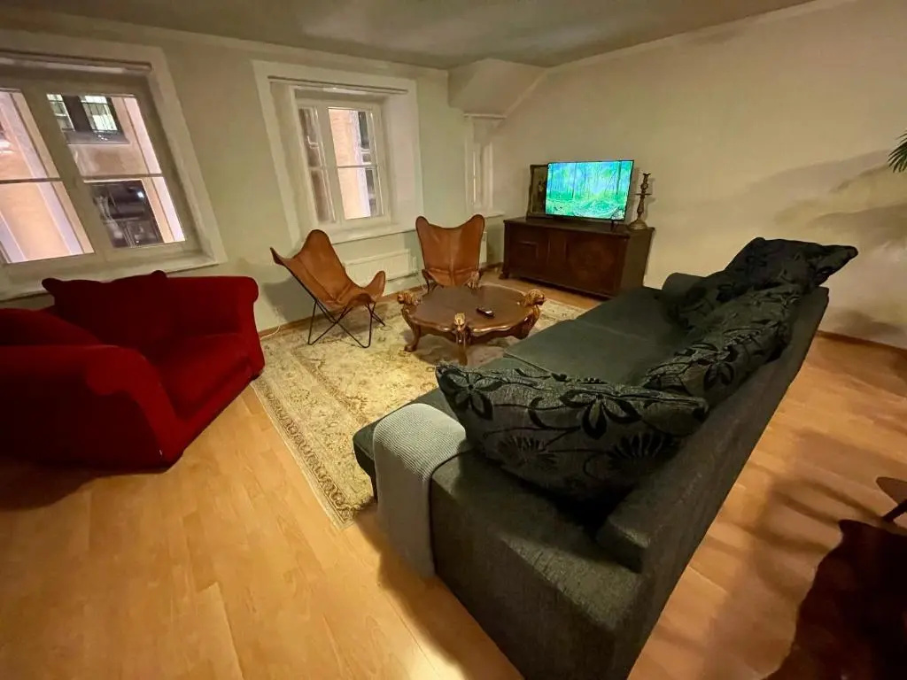 3 bedroom unique apartment in Old Town — photo 2