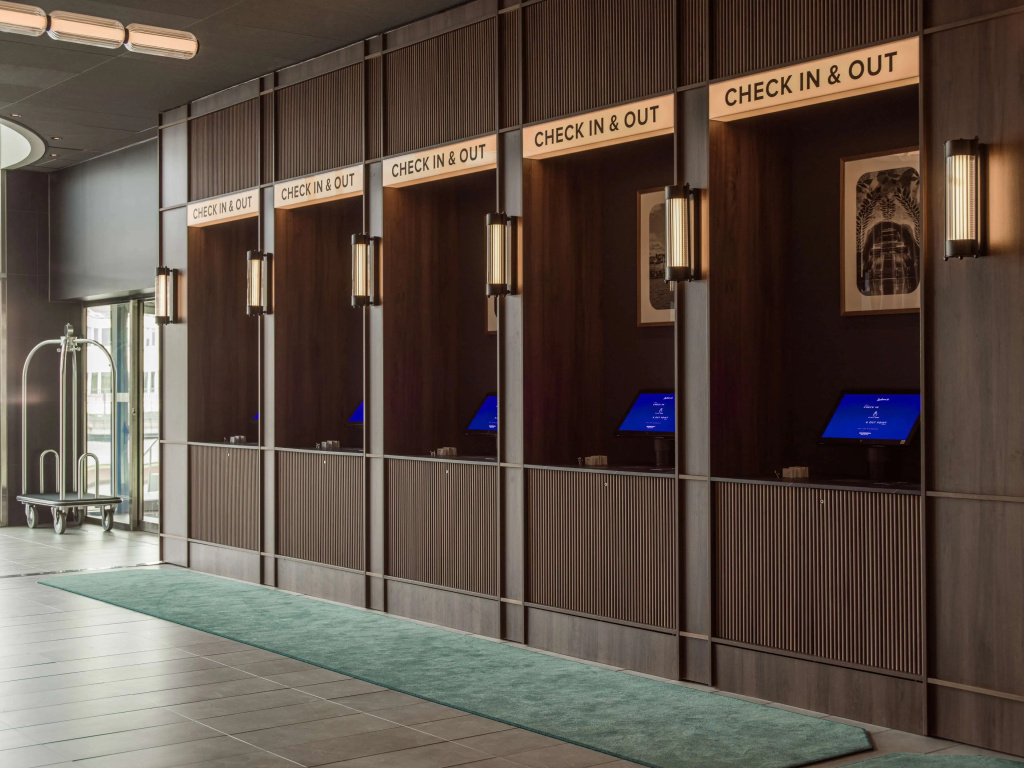 Radisson Blu Waterfront Hotel, photo 2