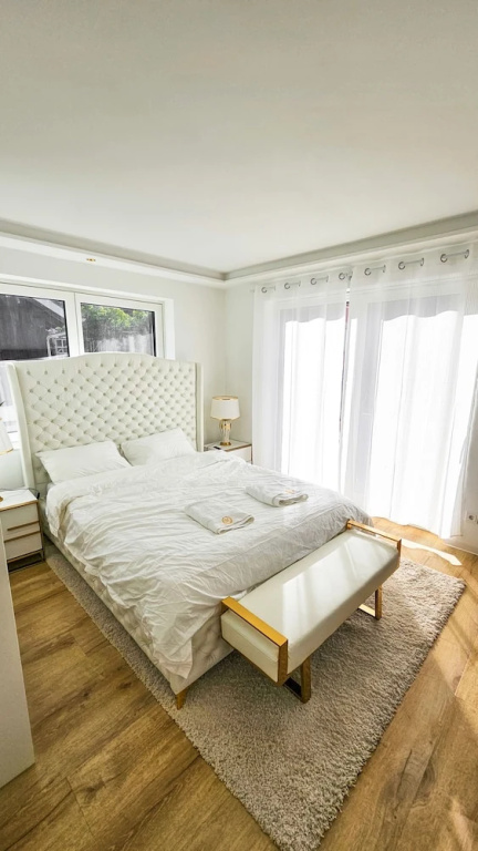 Luxus Neubau 65m2 City Wohnung- Re — photo 3
