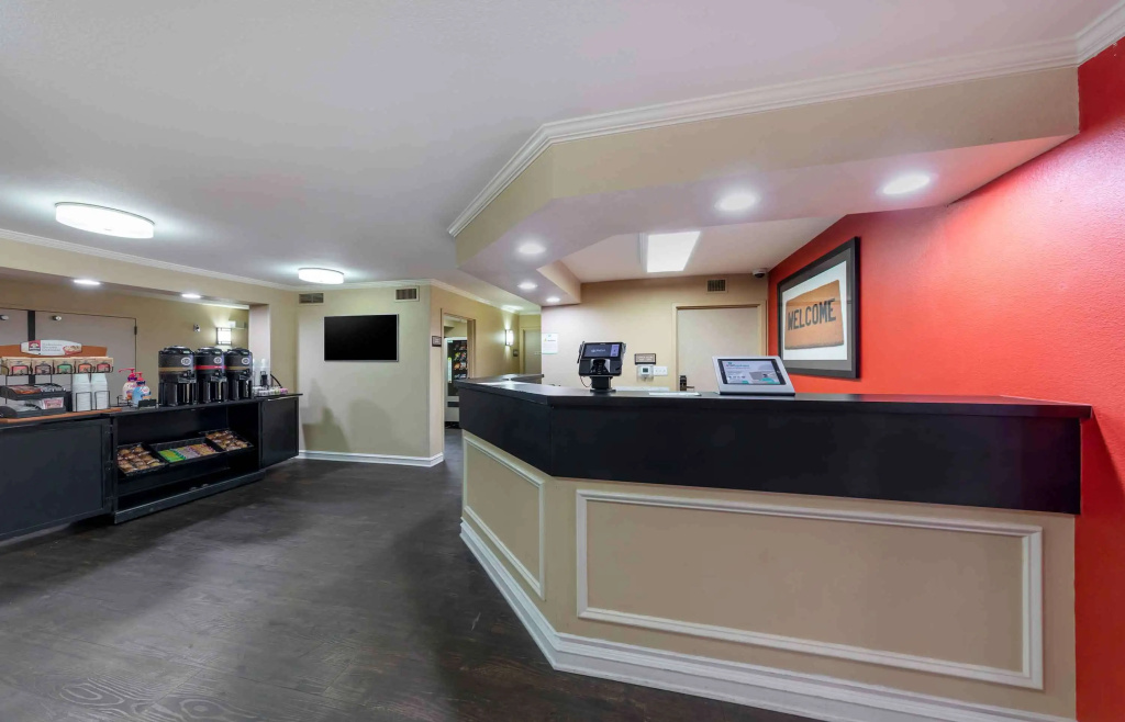 Extended Stay America Suites Los Angeles Glendale, photo 2