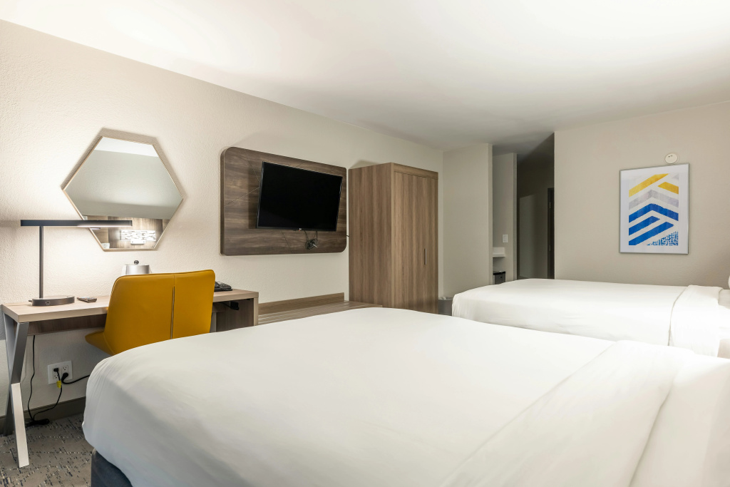 Holiday Inn Express Van Nuys by IHG, photo 4