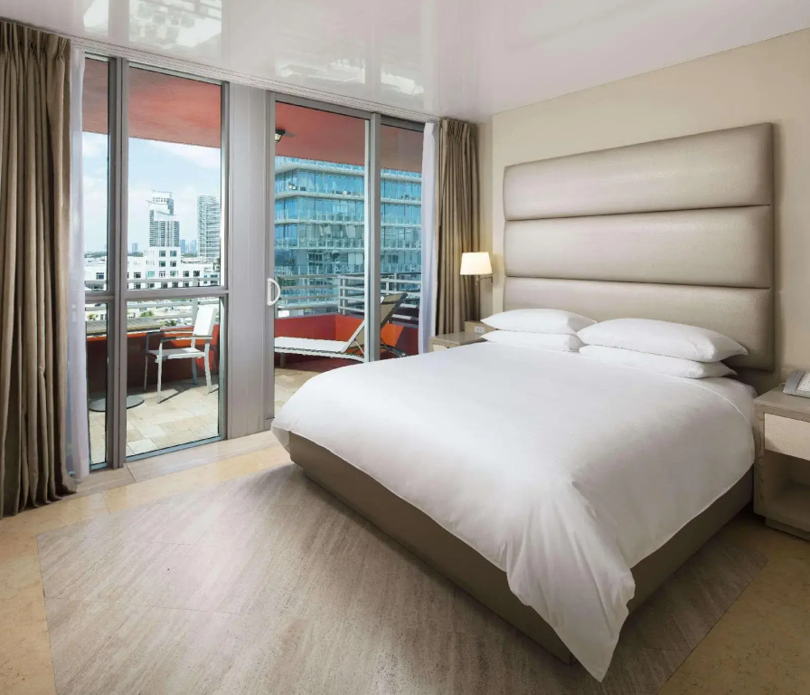 Hilton Bentley Miami/South Beach — photo 7