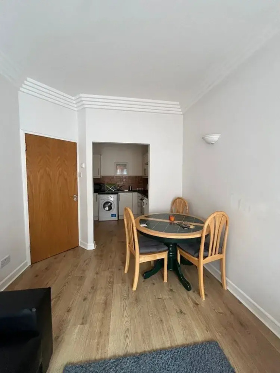 Entire Apartment in Heart of Dublin — photo 3