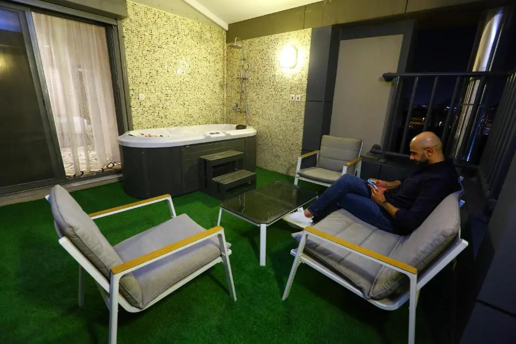 Lotaz Hotel Suites - Al Salamah, photo 3