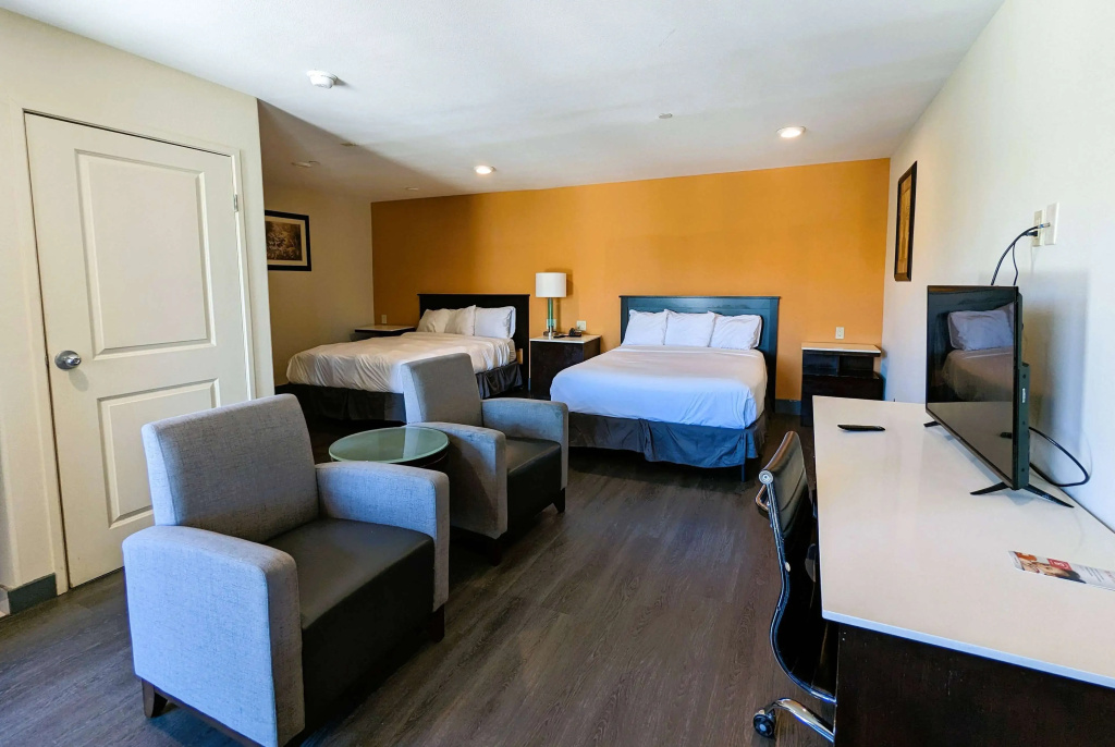 Ramada by Wyndham Culver City, photo 4