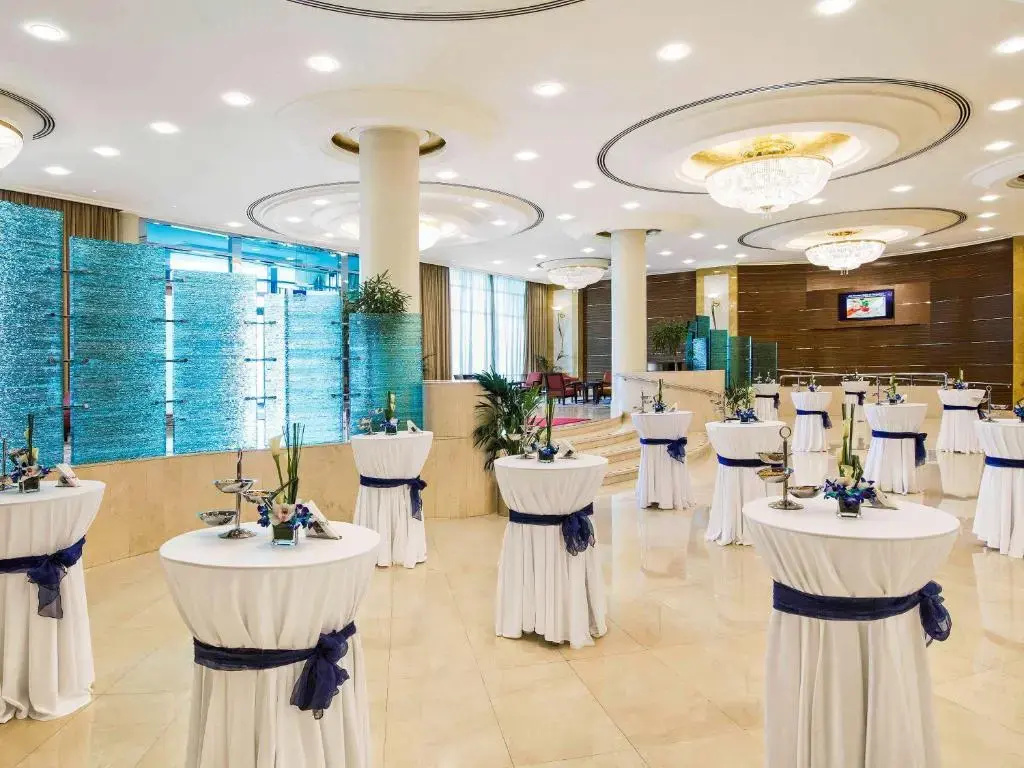 Отель Swissotel Al Murooj Dubai, photo 3