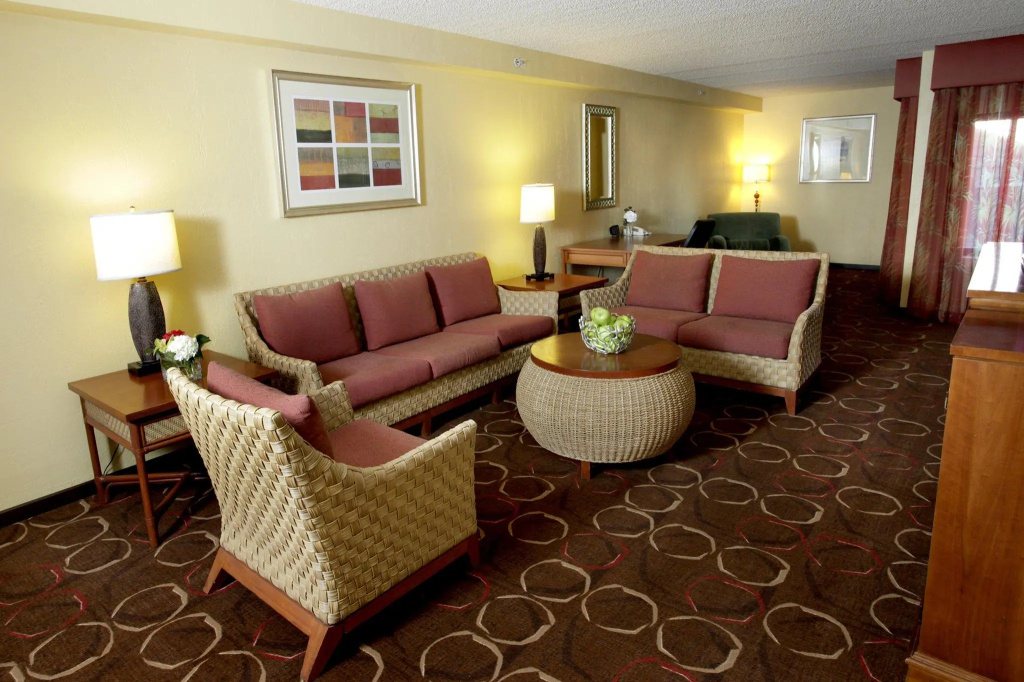 Hampton Inn Tropicana, photo 3