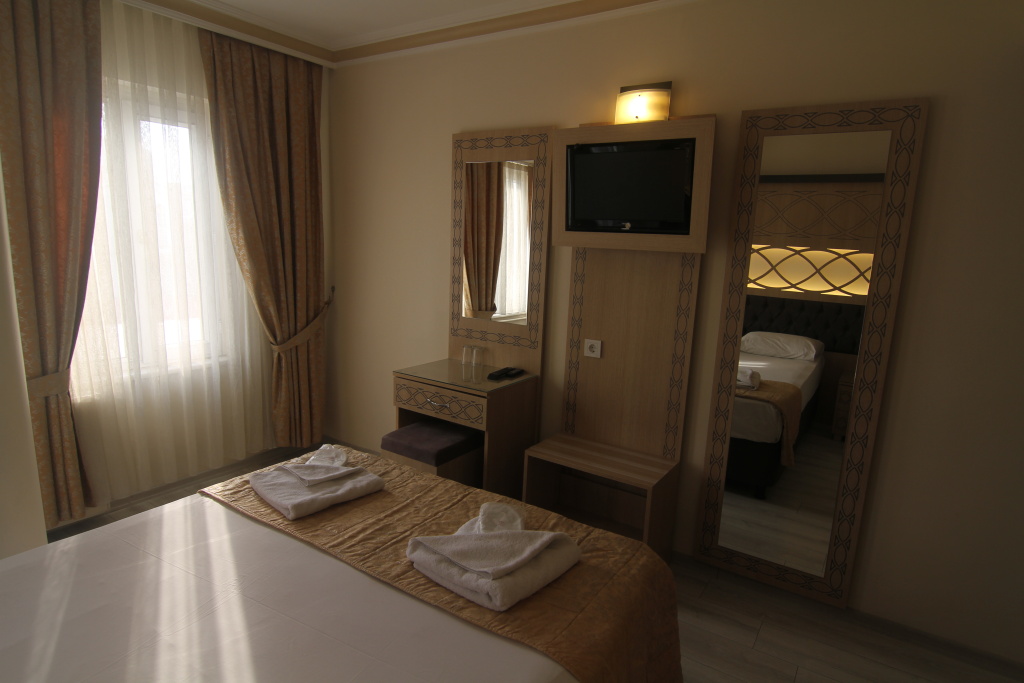 Grand Liza Hotel, photo 4