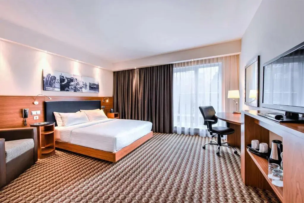 Hampton by Hilton Warsaw Airport — photo 3