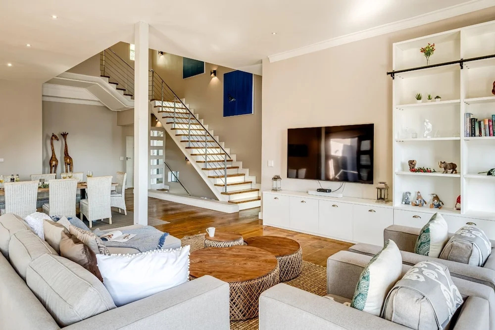 2bed Apt 5min Walk From Camps Bay Central Escape, photo 4