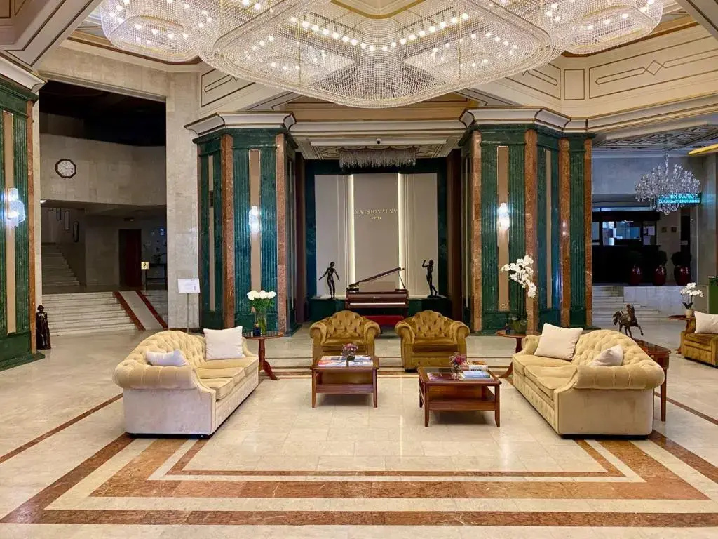 Natsionalny Hotel