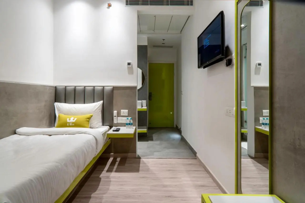 Hotel Le Roi Express @ Karol Bagh, photo 2