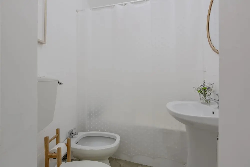 Typical Alfama Apartment, By TimeCooler — photo 8