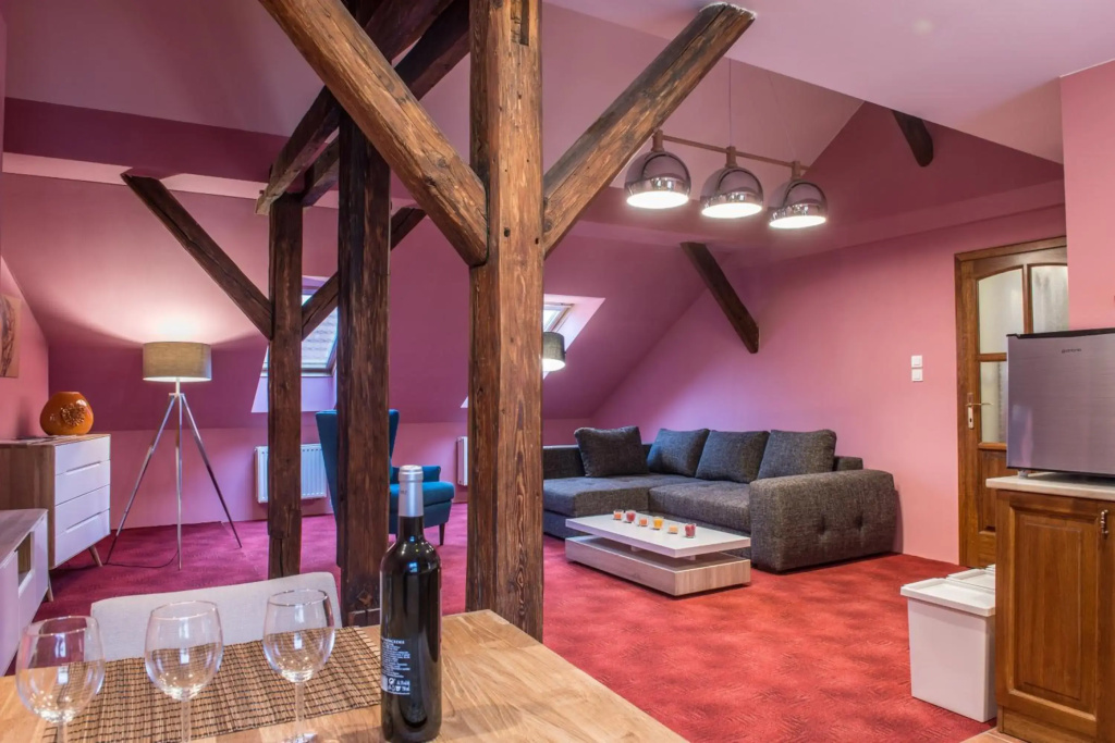 Spacious and Quiet Attic Flat in Centre, photo 5