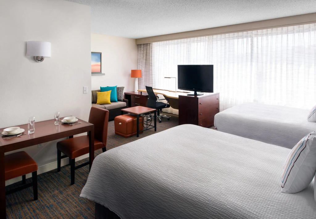 Residence Inn by Marriott Las Vegas Hughes Center — photo 6