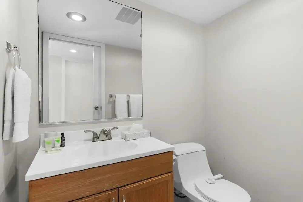 Bay Harbor Sunset Apt 3B — photo 6