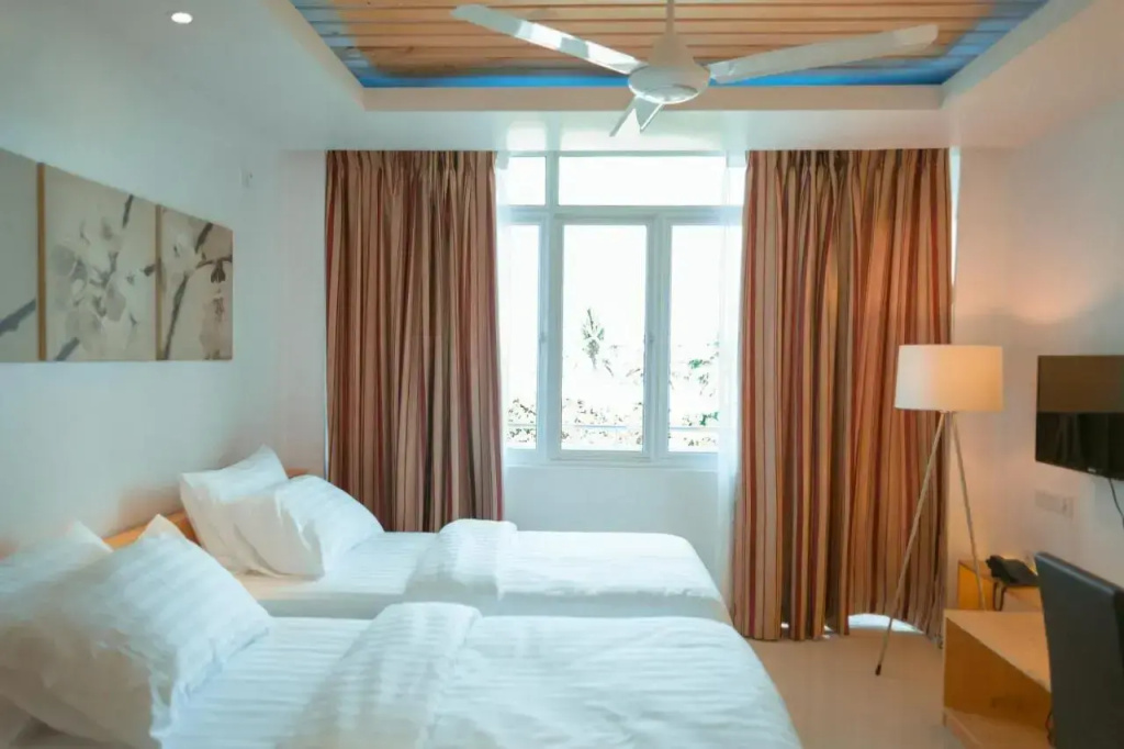 Отель Pine Lodge Maldives, photo 4