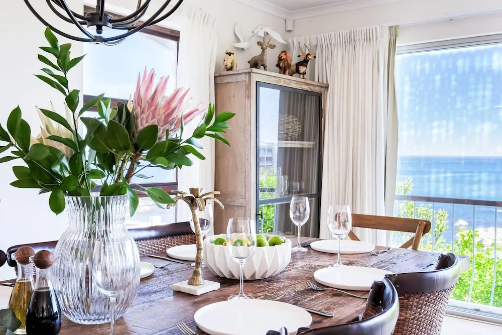 Luxurious Camps Bay Retreat w Sea Views Rock Residence, photo 5