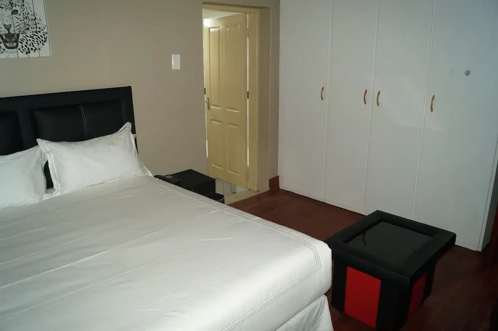 Miraton Eastgate Suites — photo 7