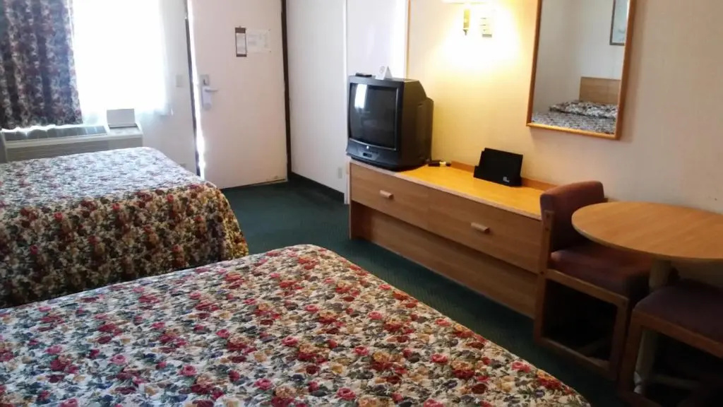 Economy Inn Motel Sylmar — photo 6