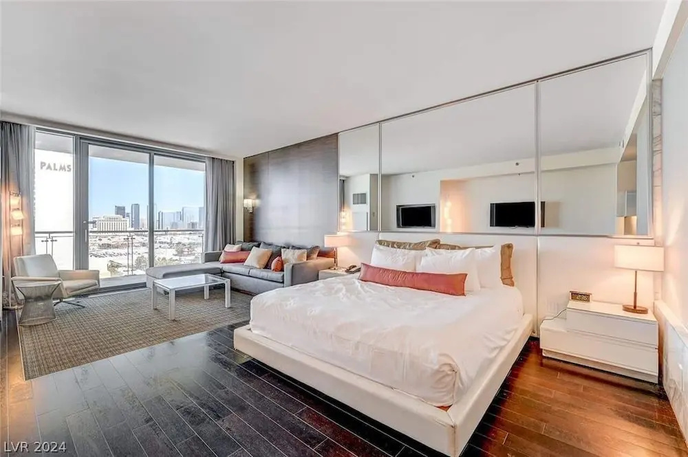 Luxurious Palms Studio Mountain View & Balcony Access 27307, photo 4