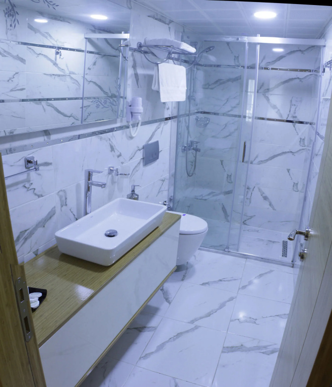 Know Hotel & Hostel — photo 8