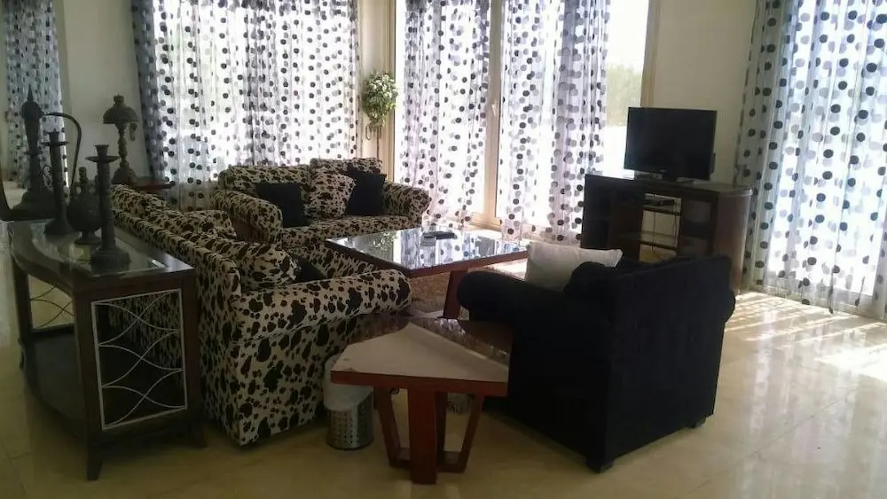 Amazing 4 Bedroom Villa — photo 4
